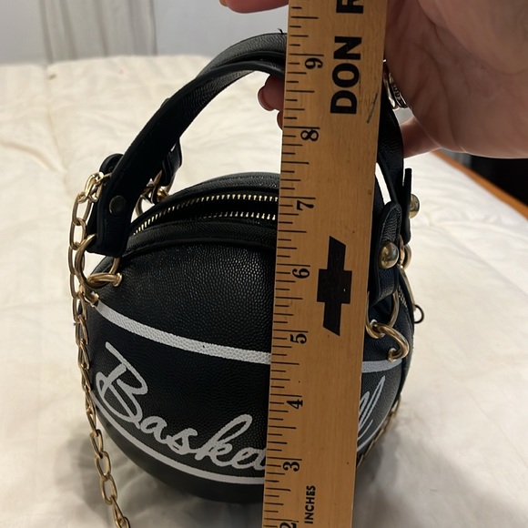 Brand new Basketball Chain Casual Hand Bag - Picture 9 of 10